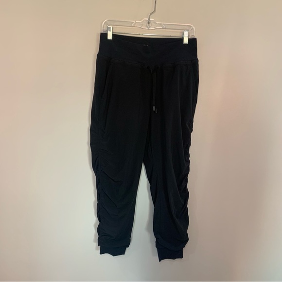 Athleta Joggers Altitude Lined in Black - Picture 4 of 6